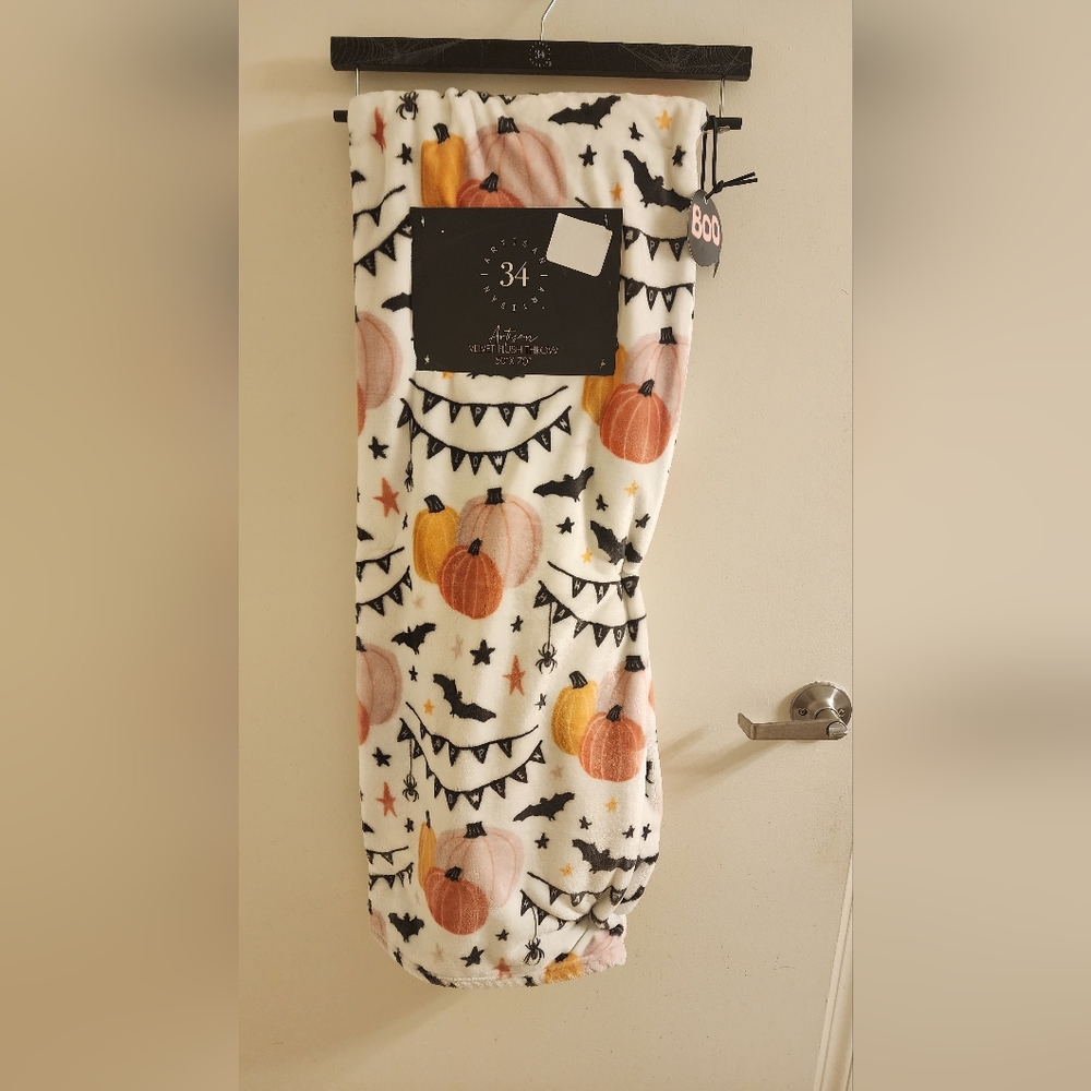 NWT Pink Halloween Plush Blanket